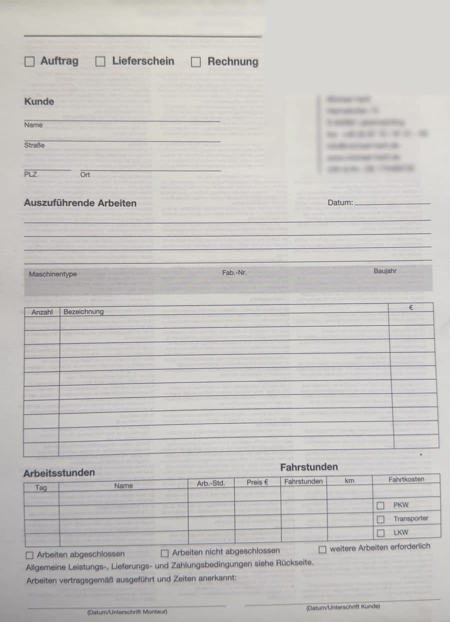 Bisheriges Papierformular für den Servicebericht mit Feldern für Kunde, Arbeiten, Material und Stunden